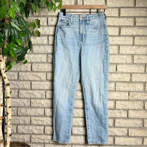 Madewell The Curvy Perfect Vintage Jean - Picture 2 of 8